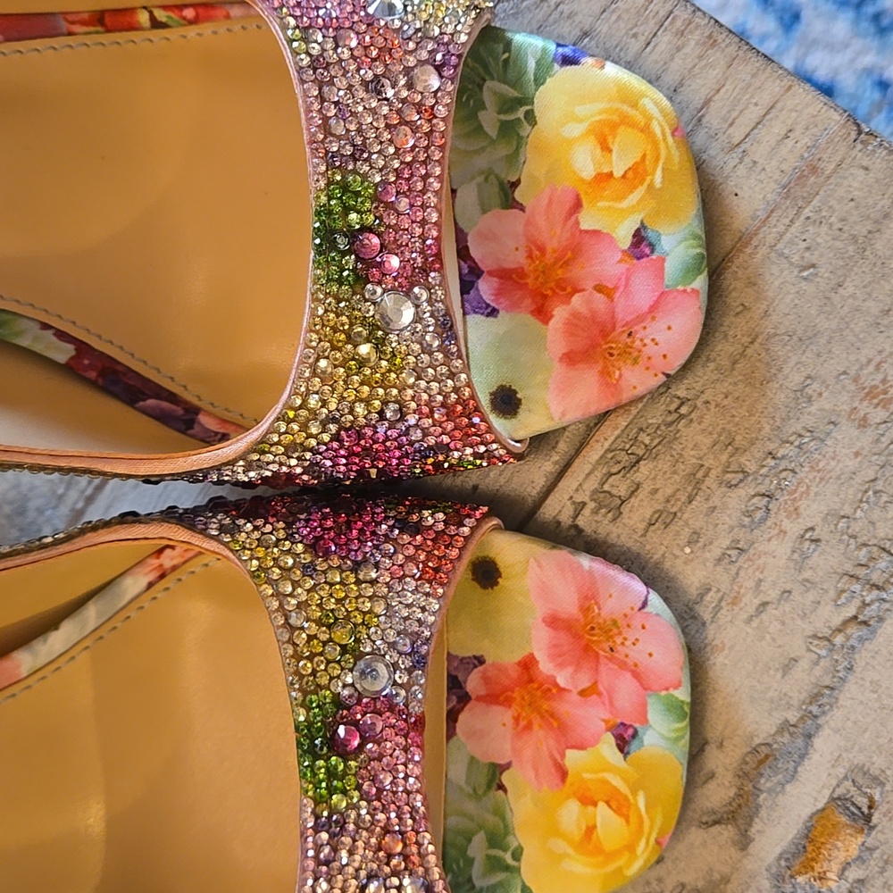 Betsey Johnson Floral Mina Crystal Pink Embellished 4" Heels. New Without Box. - Picture 3 of 17